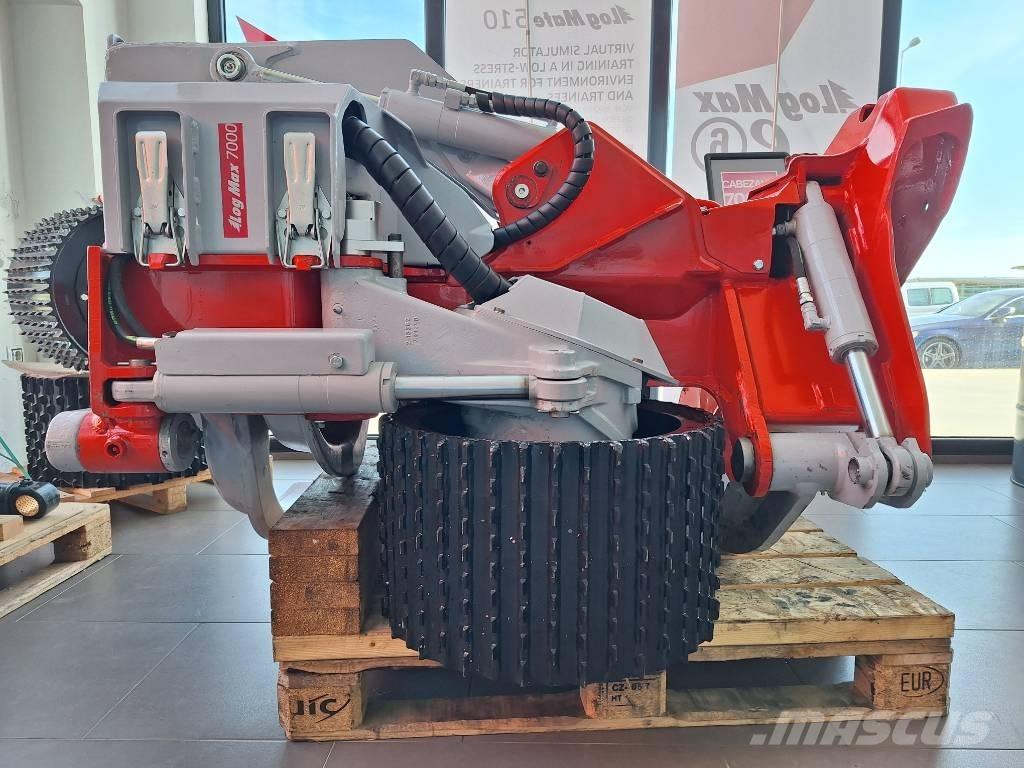 Log Max 7000B Harvester heads