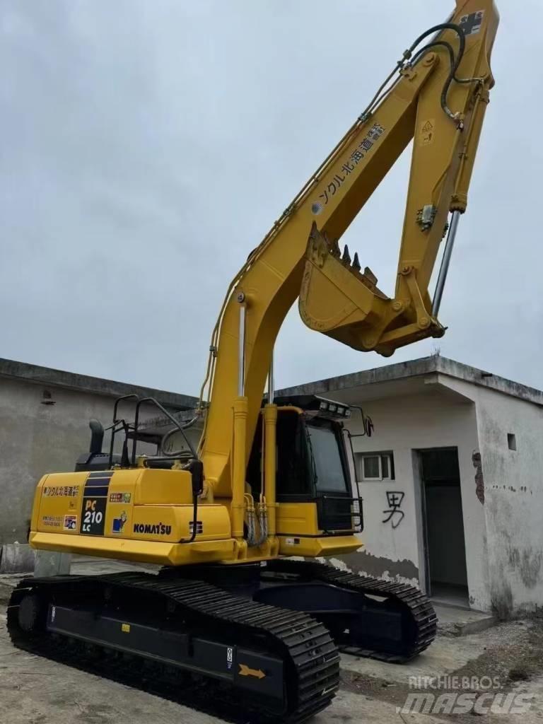 Komatsu 210LC-8 Crawler excavators