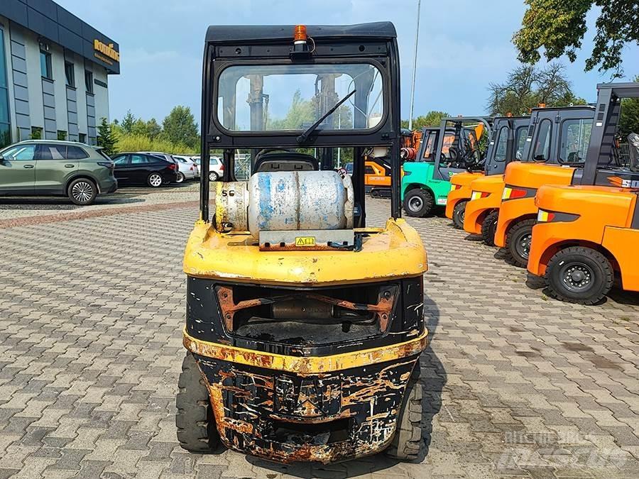 CAT GP30N LPG trucks