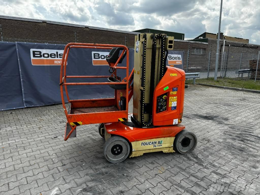 JLG T08E Vertical mast lifts