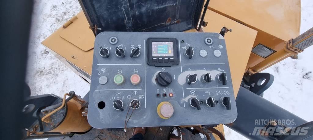 Wirtgen XM 053 Asphalt cold milling machines