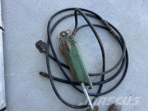 John Deere  Construction - Others