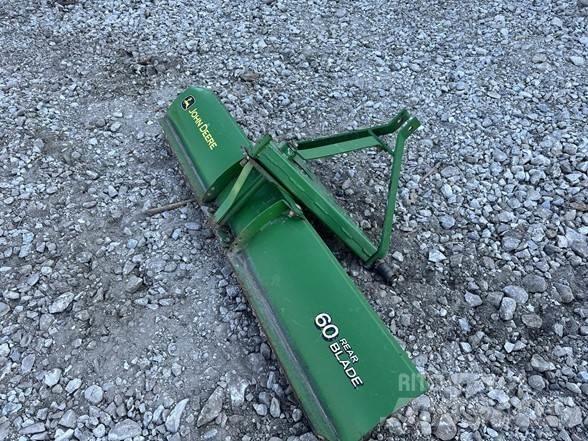 John Deere 60 Blades