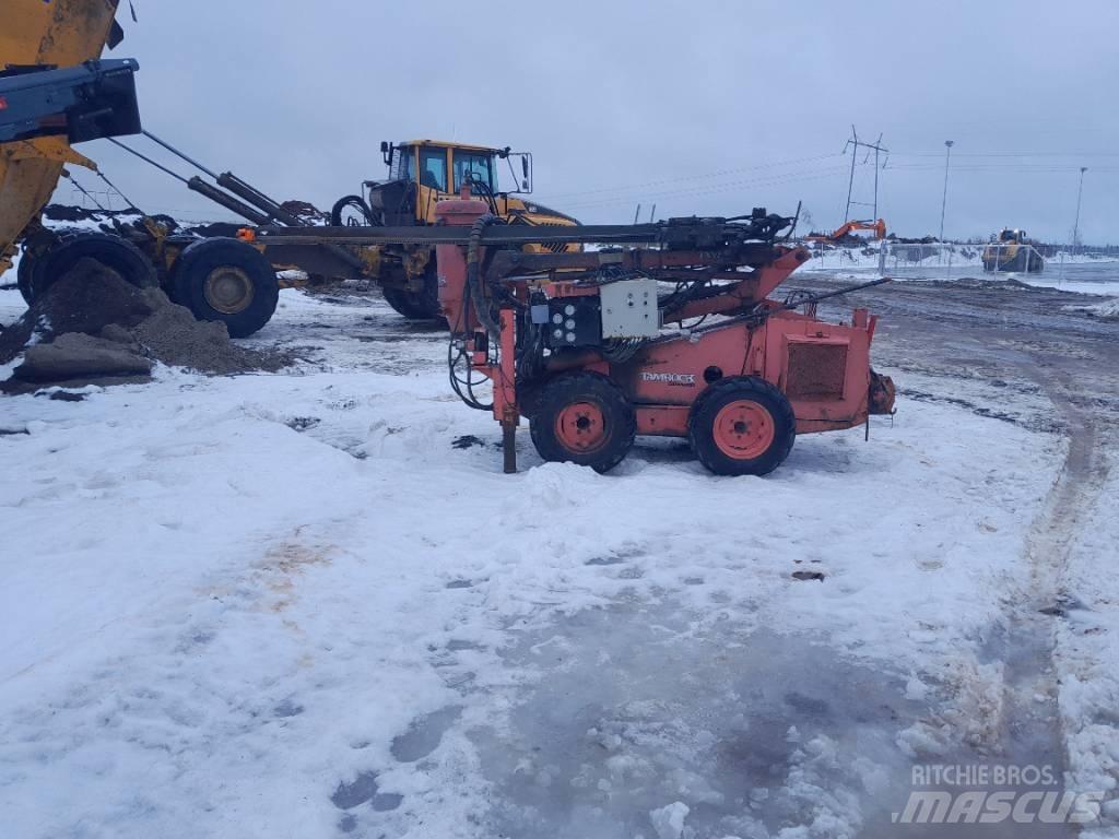 Tamrock COMMANDO 100 Surface drill rigs