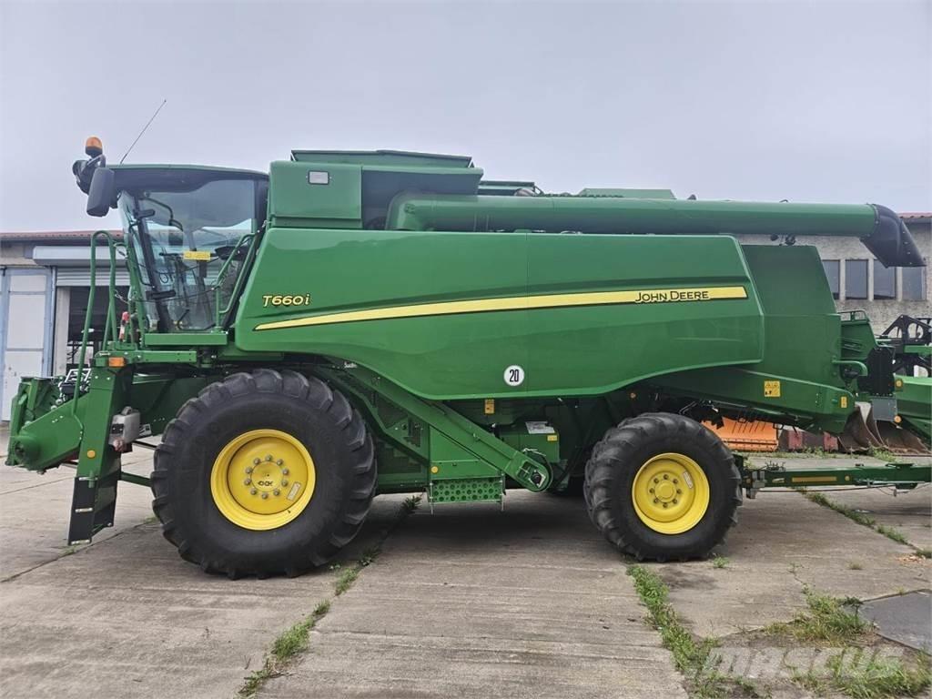 John Deere T 660i Combine harvesters