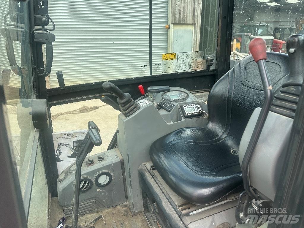 Bobcat E Mini excavators < 7t (Mini diggers)