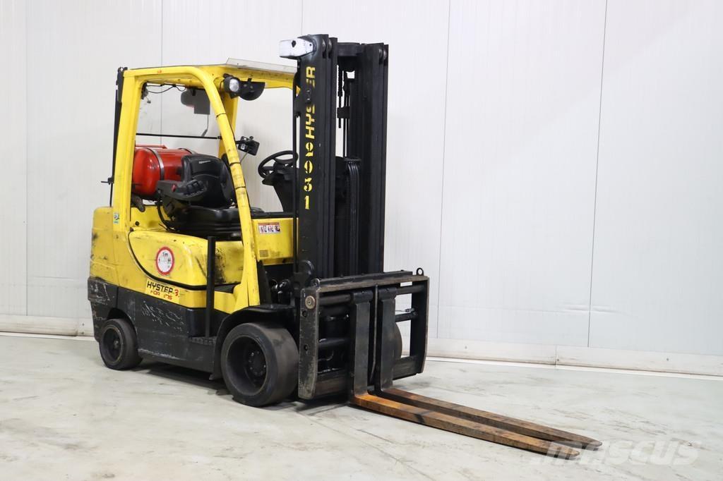 Hyster S3.0FT LPG trucks