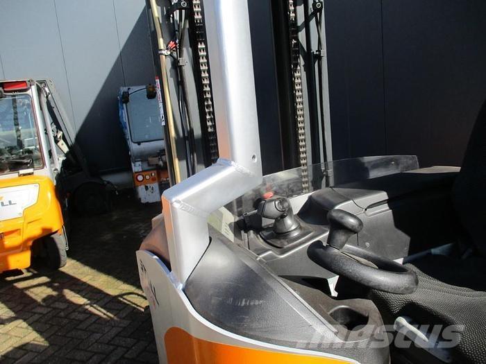 Still FM X12 N Reach trucks