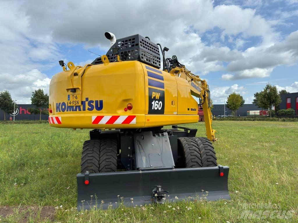 Komatsu PW160-11E0 Wheeled excavators
