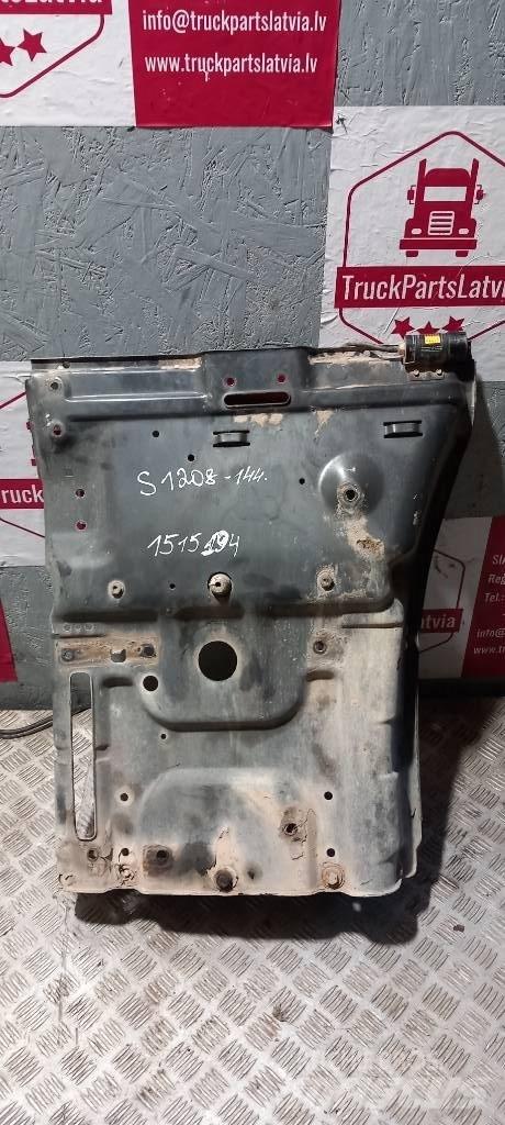 Scania 94 D.   1515194 Cabins and interior
