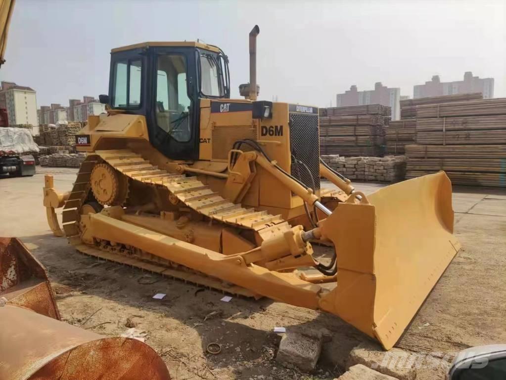 CAT D 6 M Crawler dozers