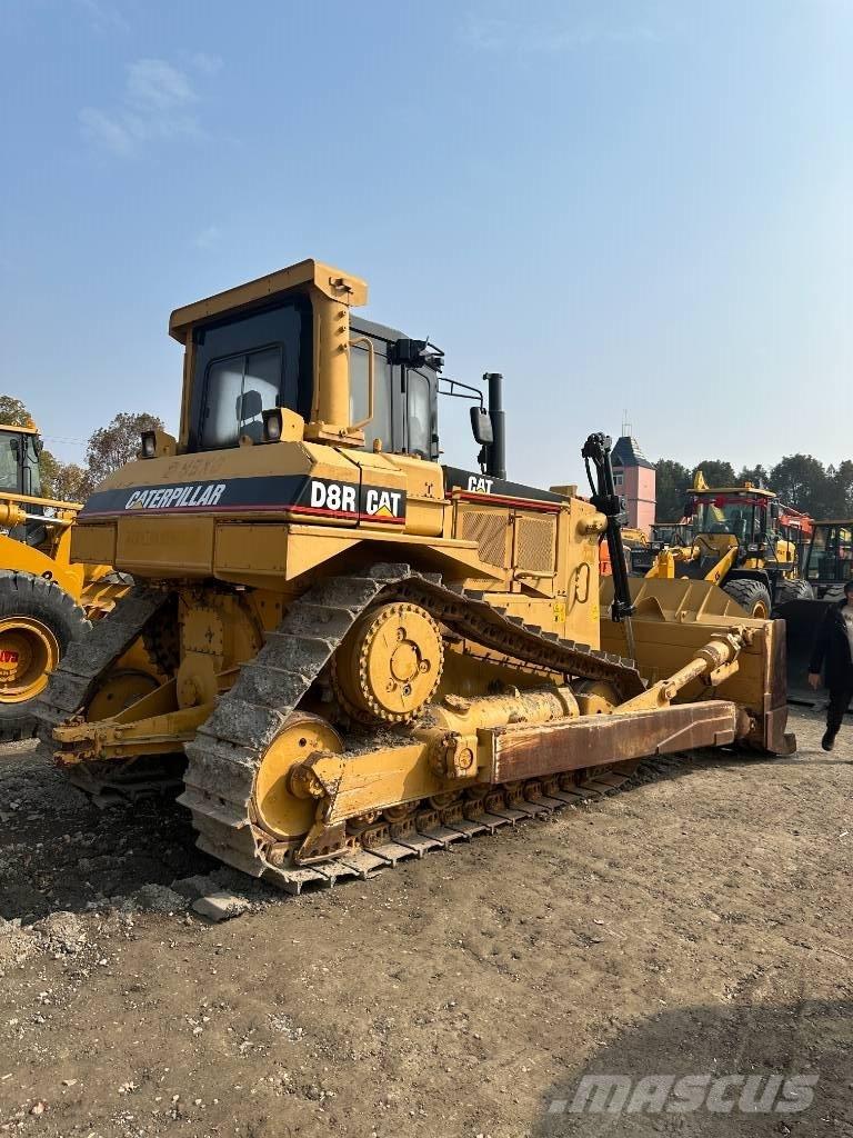 CAT D8R Crawler dozers