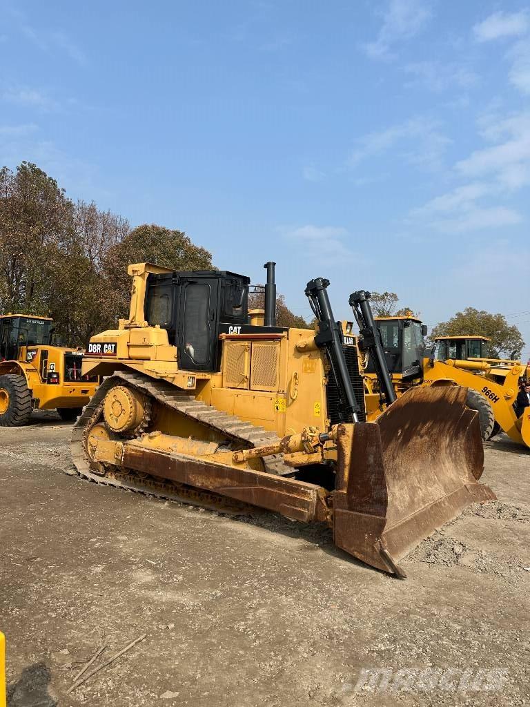 CAT D8R Crawler dozers