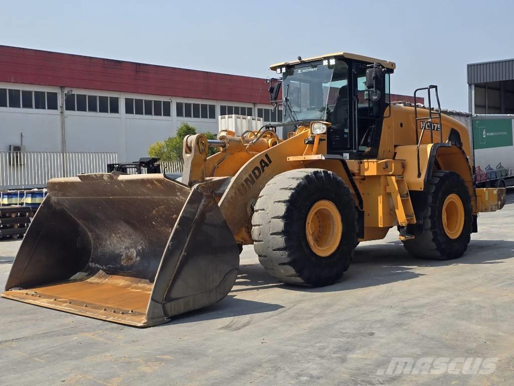 Hyundai HL 975 Wheel loaders
