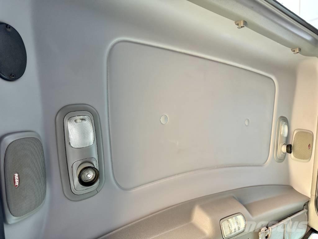 Peterbilt 388 Tractor Units