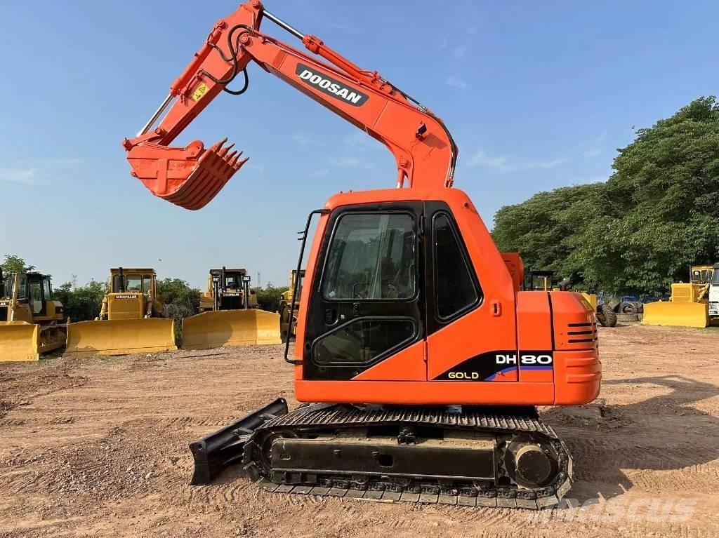 Doosan DH 80 Midi excavators  7t - 12t