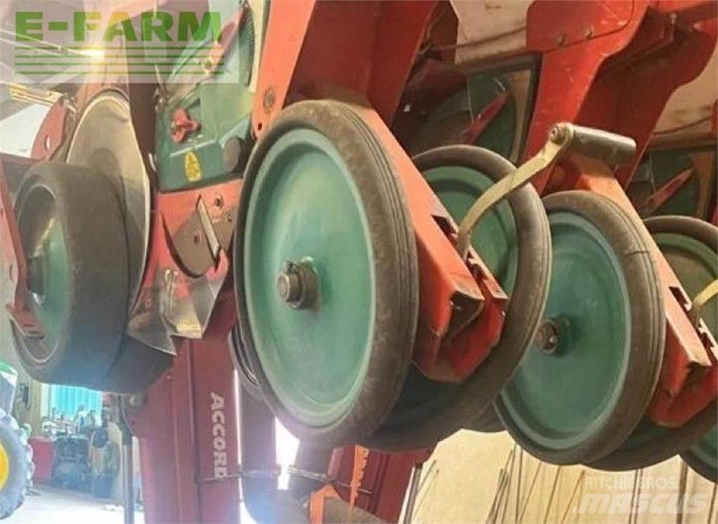 Kverneland Optima Precision sowing machines