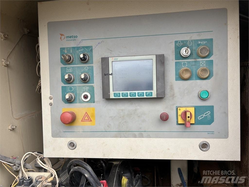 Metso Nordberg ST352 Mobile screeners