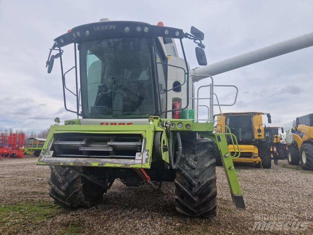 CLAAS Lexion 660 Combine harvesters
