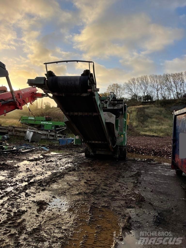 McCloskey J40V2 Mobile crushers