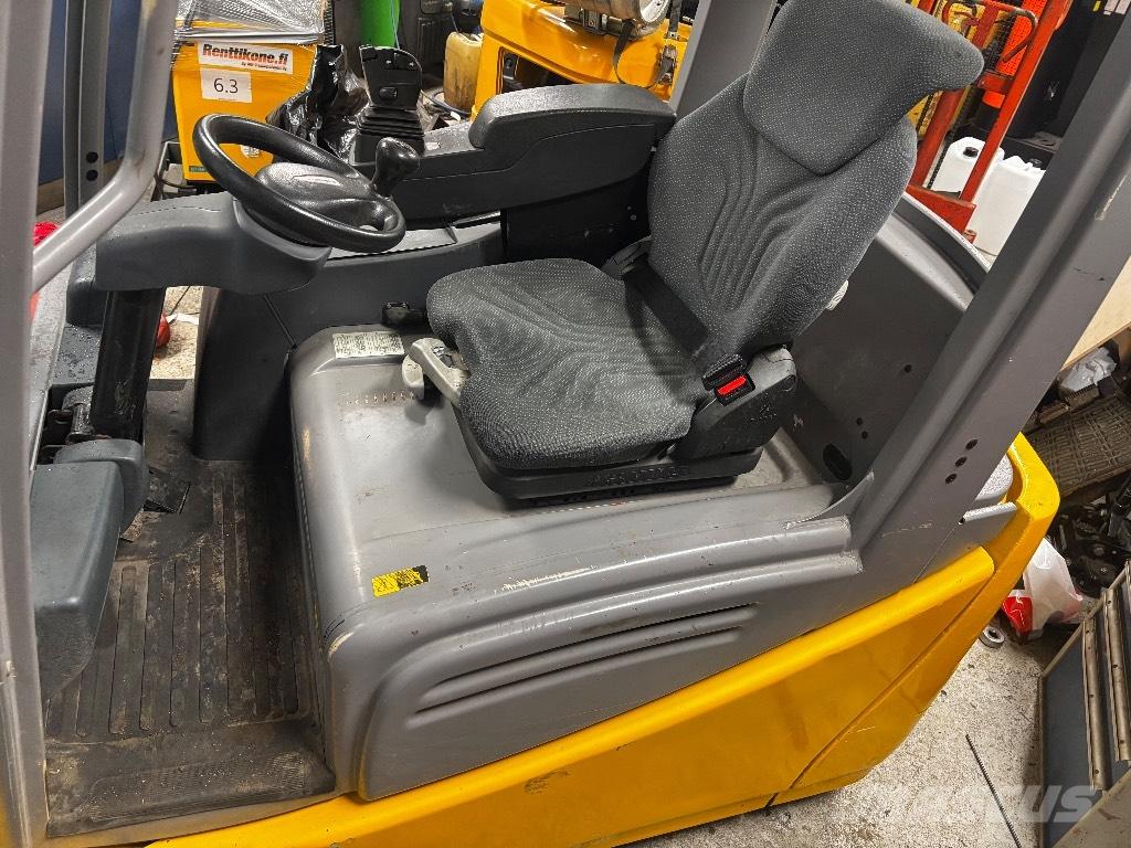 Jungheinrich EFG 216 Electric forklift trucks