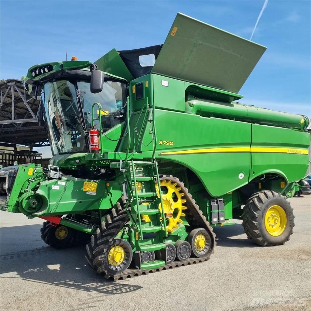 John Deere S 790 Combine harvesters