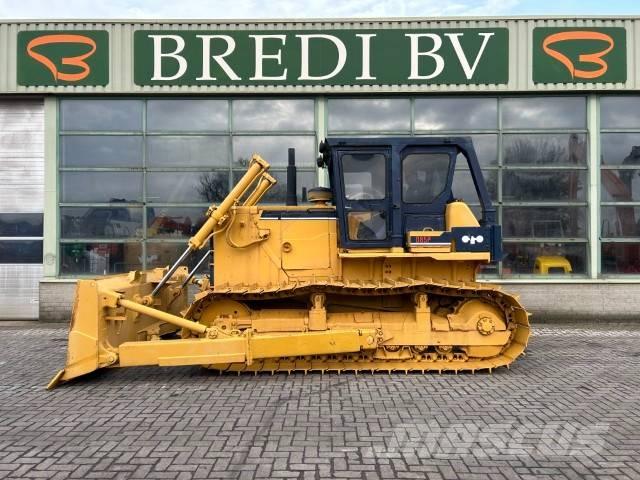 Komatsu D 85 P-18 Crawler dozers