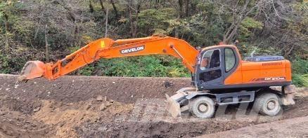 Doosan DX210WA Wheeled excavators
