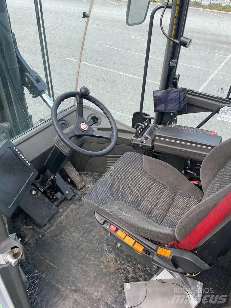 SMV 12-600C Diesel trucks