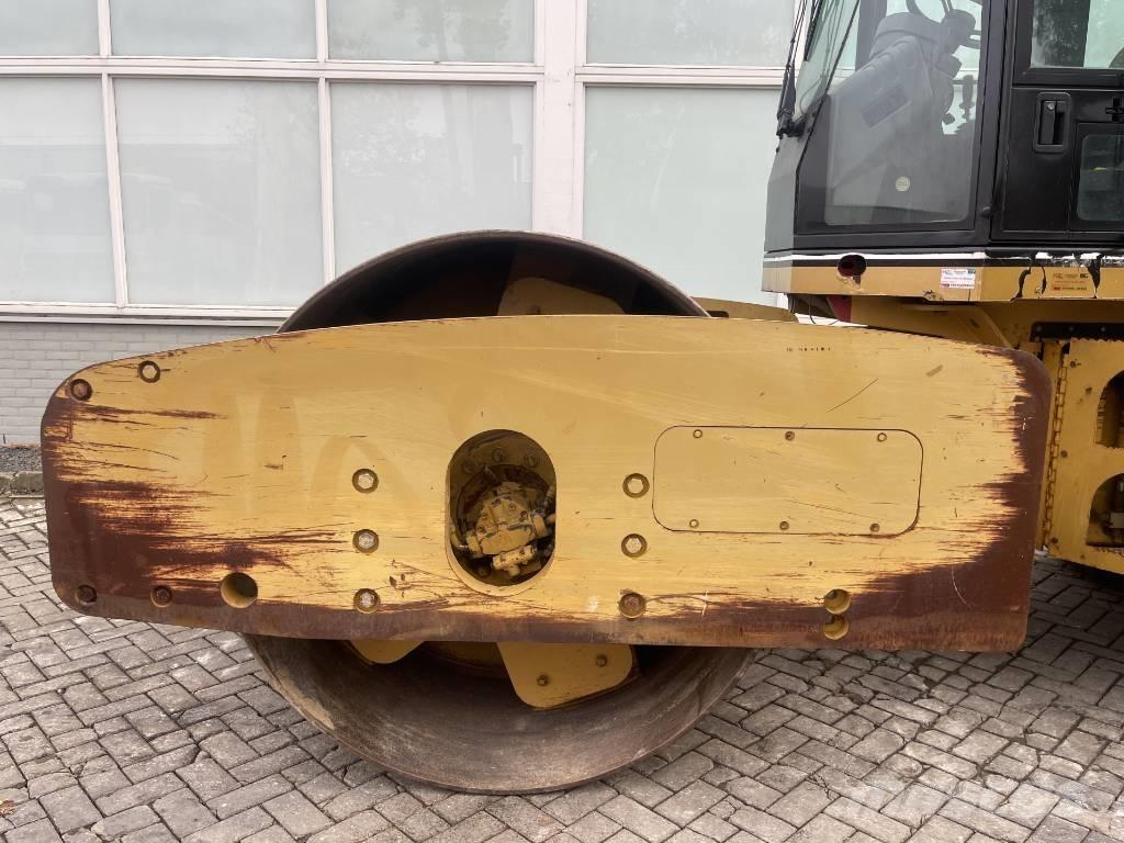 CAT CS 573 E       2004 Single drum rollers