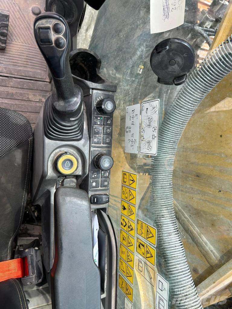 CAT 336 Crawler excavators