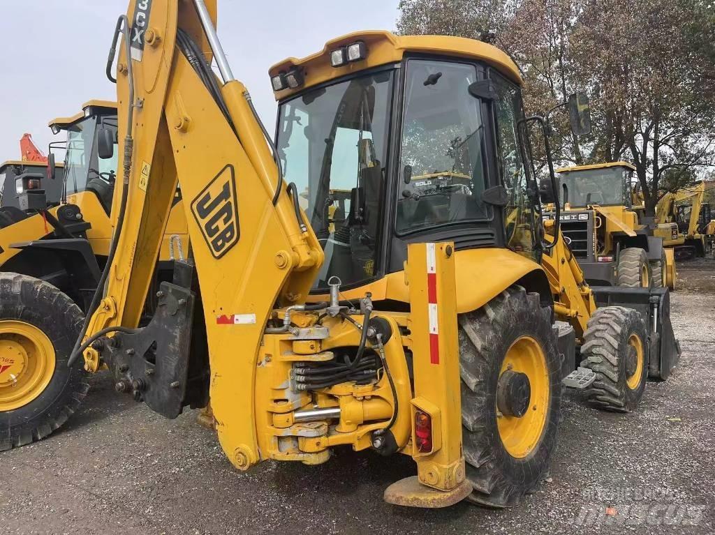 JCB 3CX Backhoe loaders