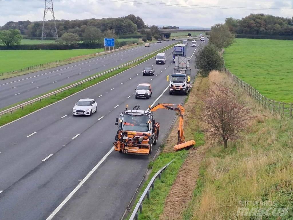 Mercedes-Benz Unimog Groundcare - Others