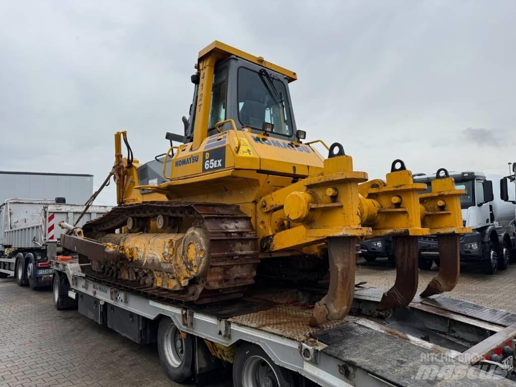 Komatsu D 65 EX-12 Crawler dozers