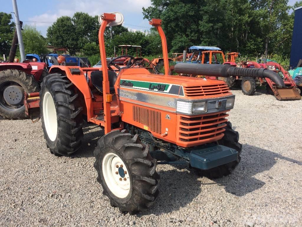 Kubota L1-45 Tractors