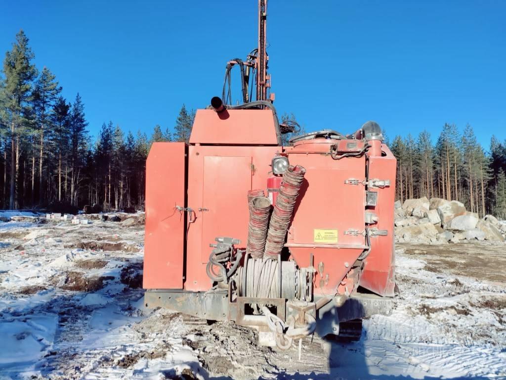 Sandvik DC 560 Surface drill rigs