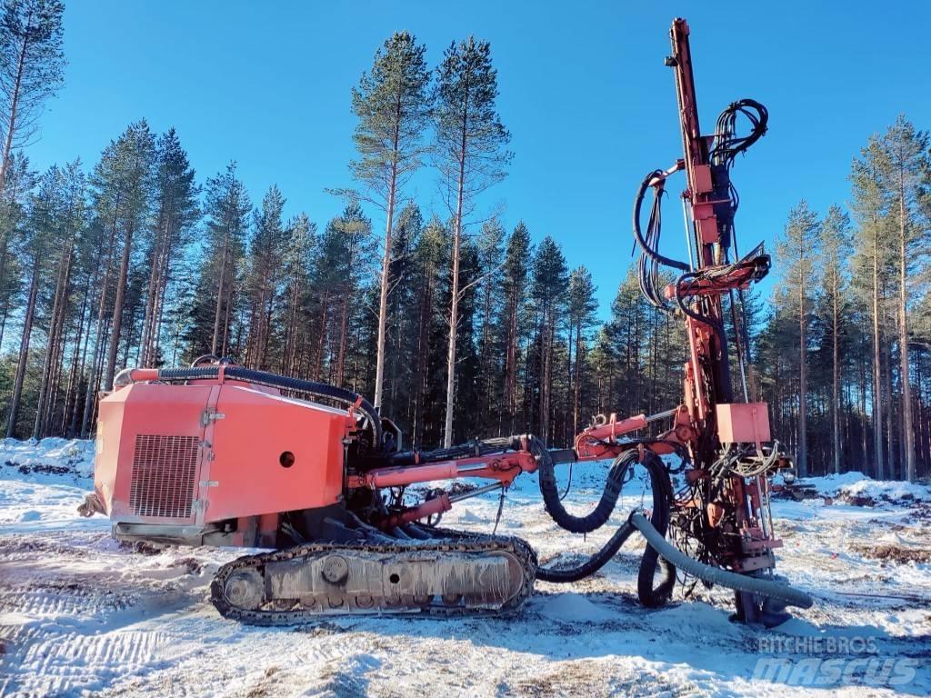 Sandvik DC 560 Surface drill rigs