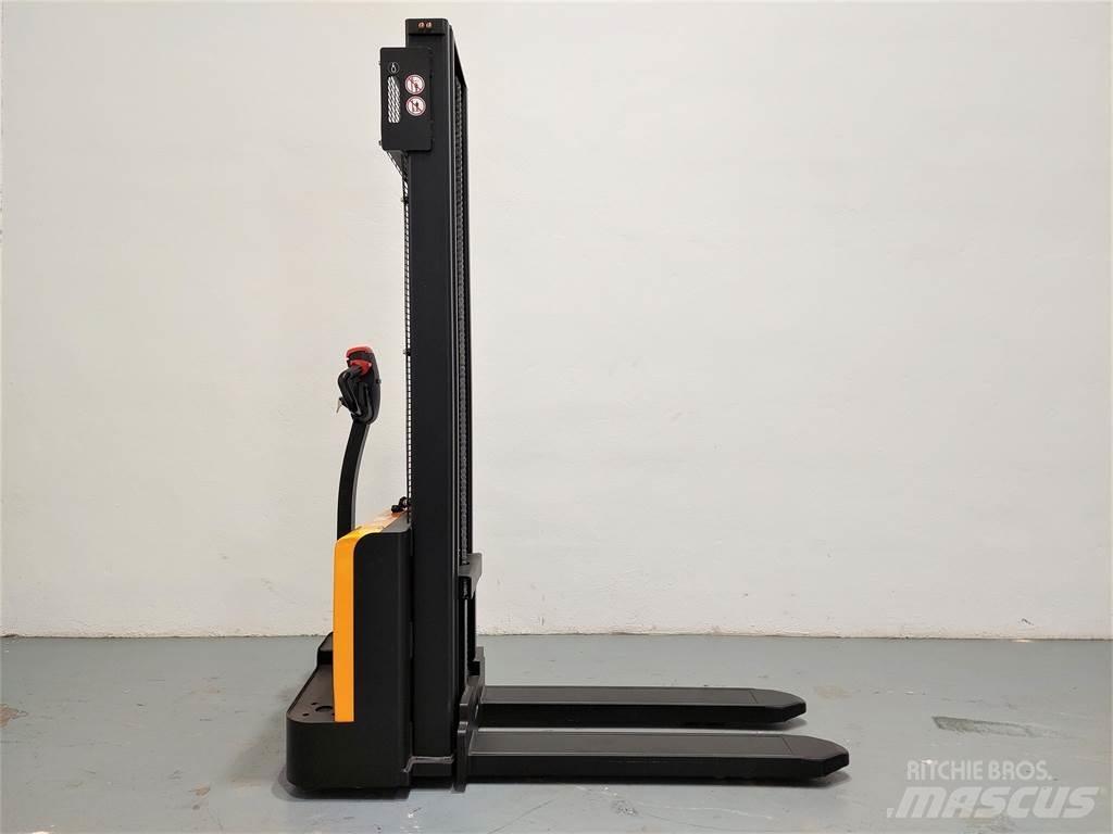  ESL122 2S330 Pedestrian stacker