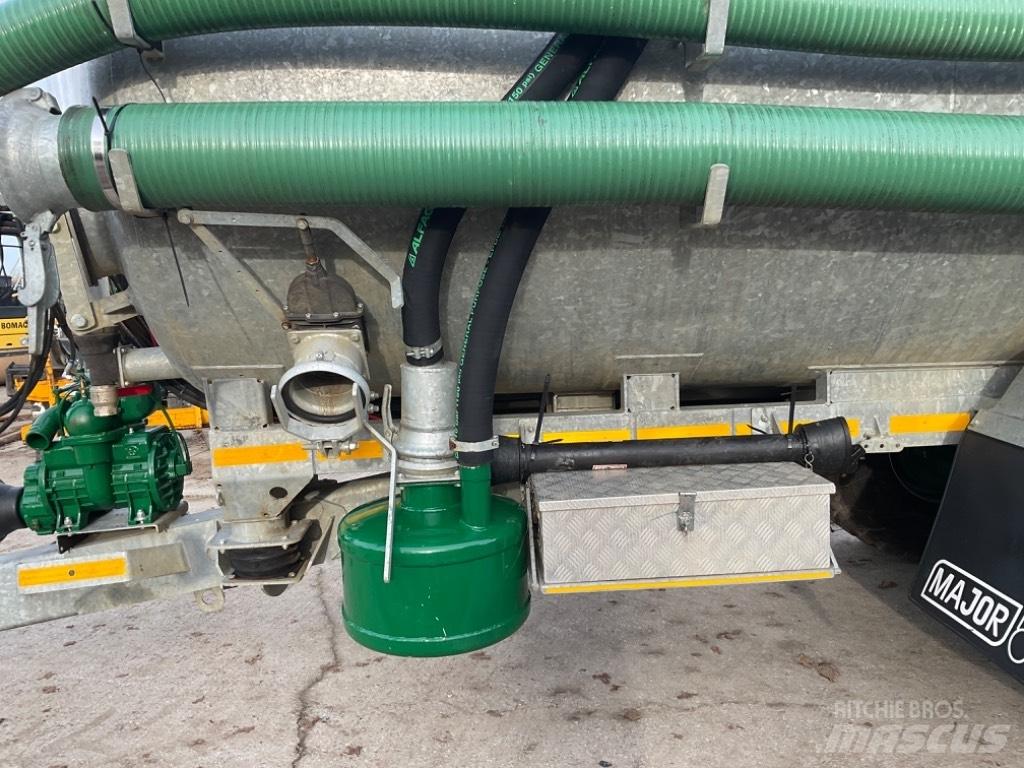 Major TANDEM 3500 Slurry tankers