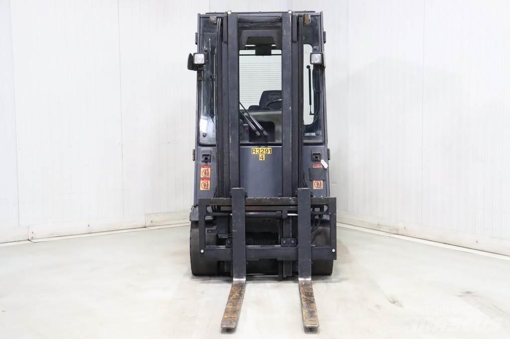 Still RX60-30 Electric forklift trucks