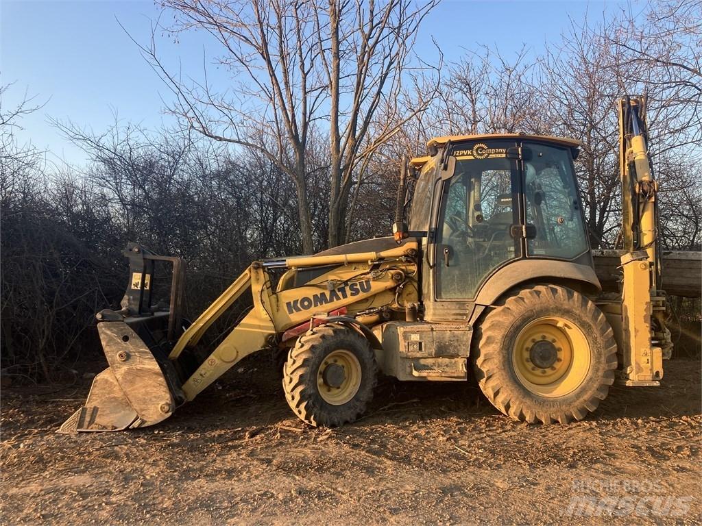 Komatsu WB93R-8 Backhoe loaders