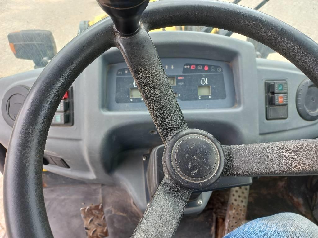 Komatsu WA 80-6 Wheel loaders