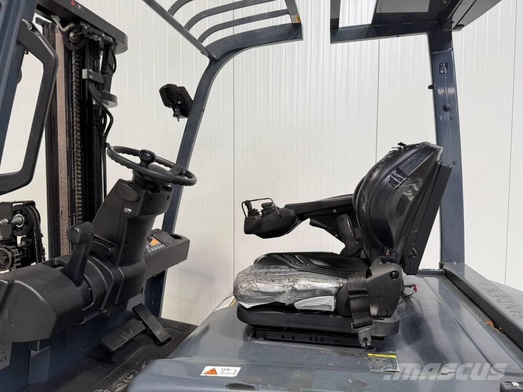 Toyota 8FBMKT25 Electric forklift trucks