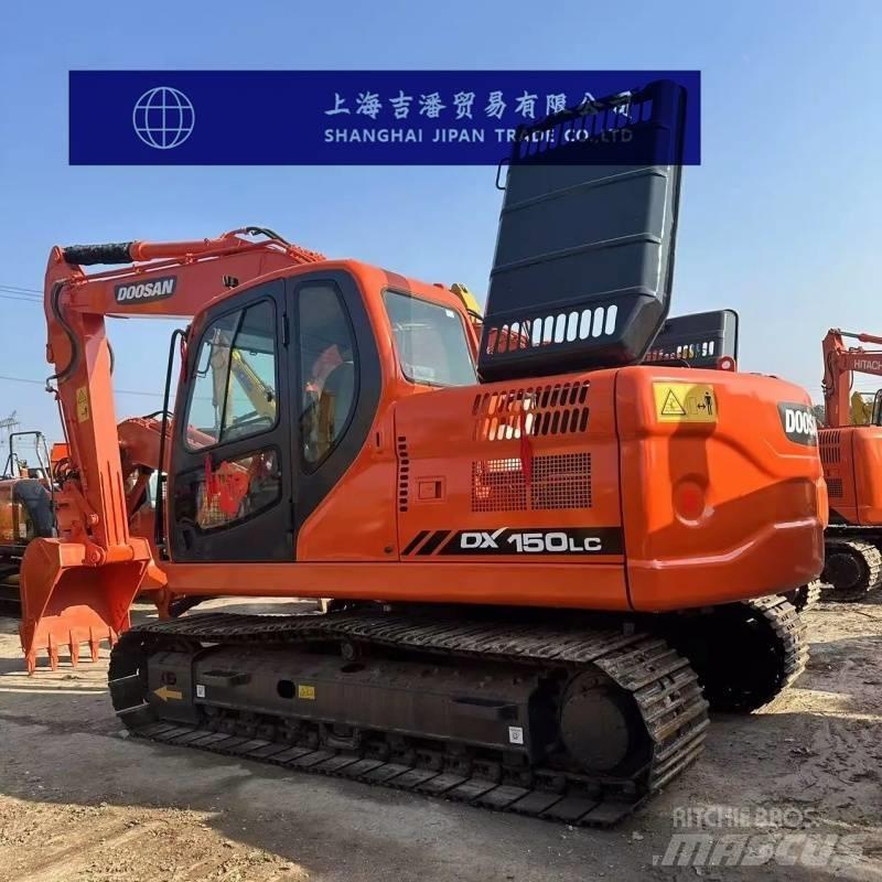 Doosan DX 150 Midi excavators  7t - 12t