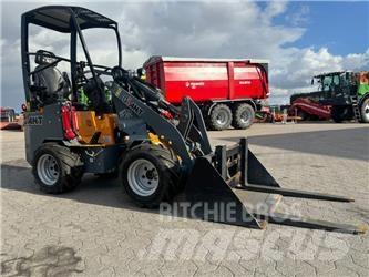 GiANT G 1200 Skid steer loaders