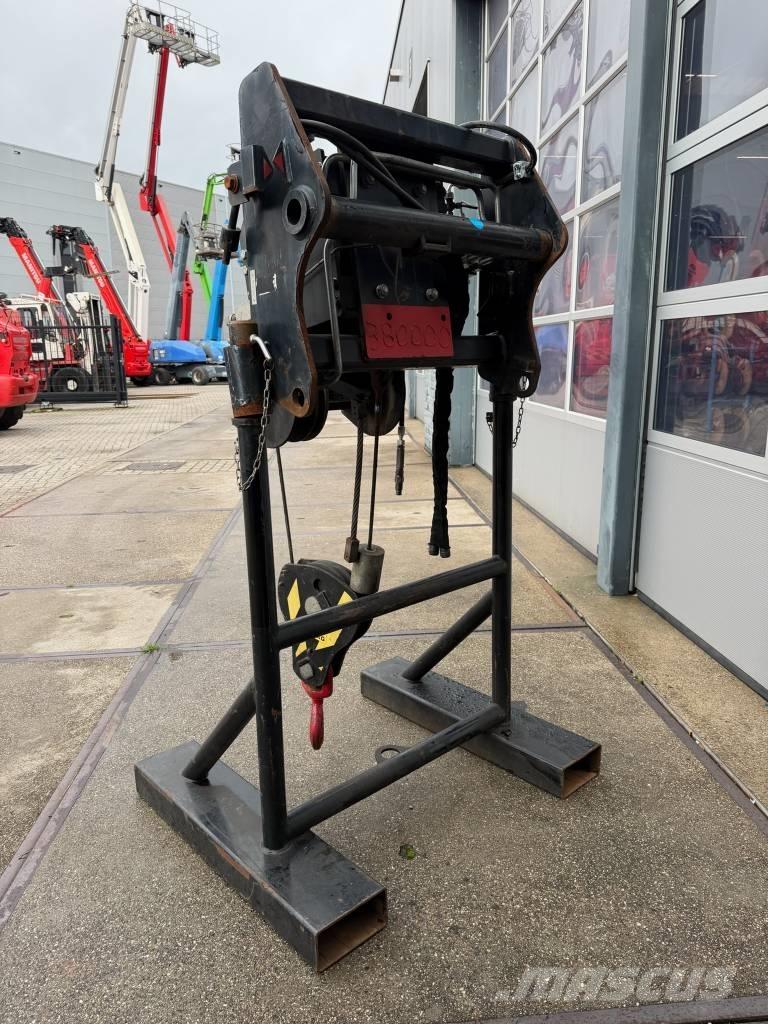 Manitou Treuil 3 ton Other components