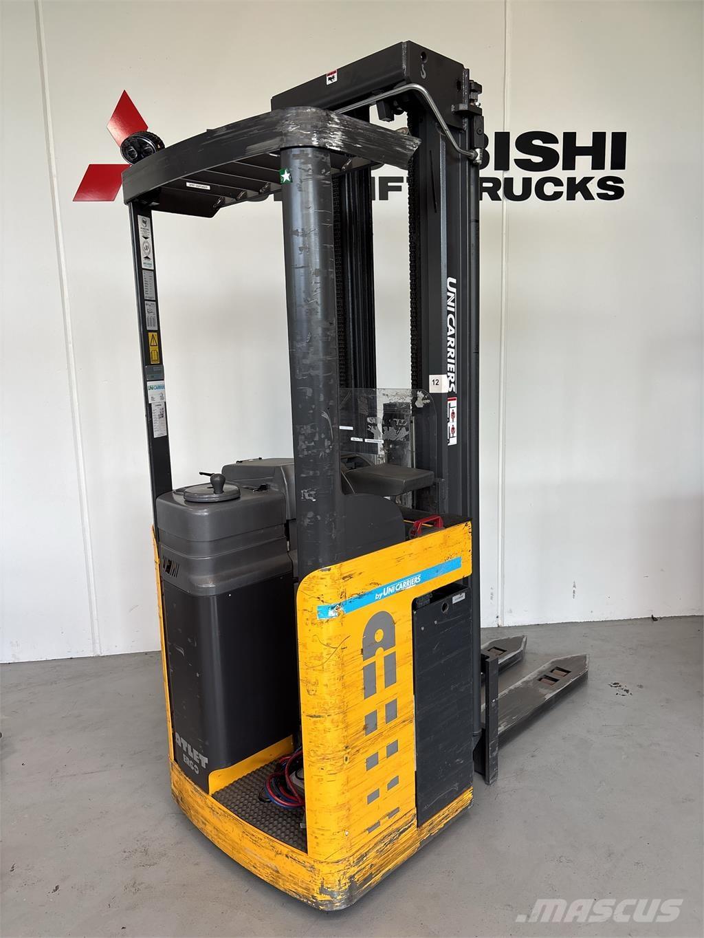 Atlet ASN200 Self propelled stackers