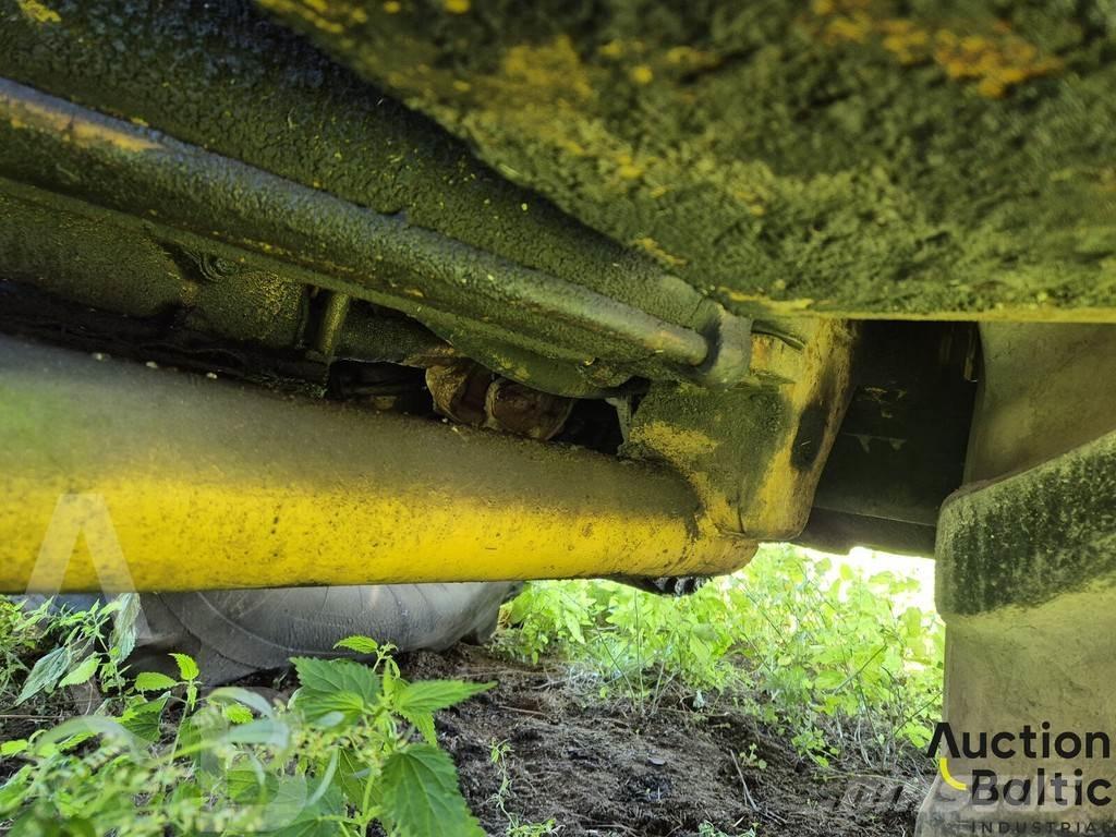 Kirovets K 700 A Tractors