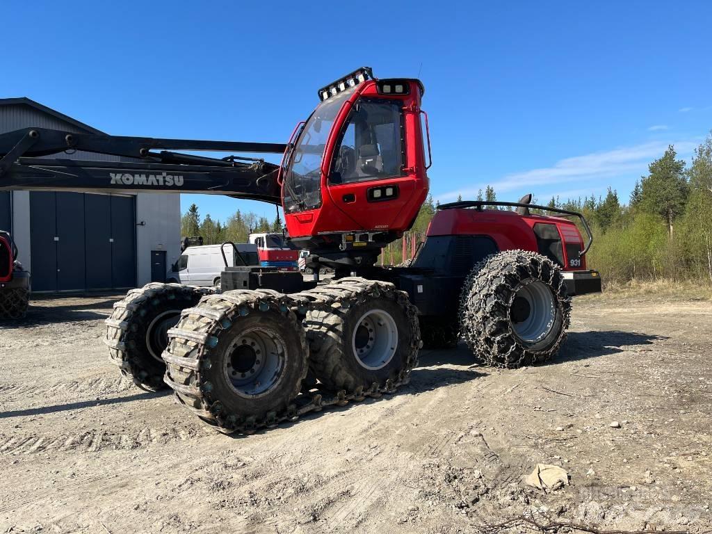 Komatsu 931 Harvesters