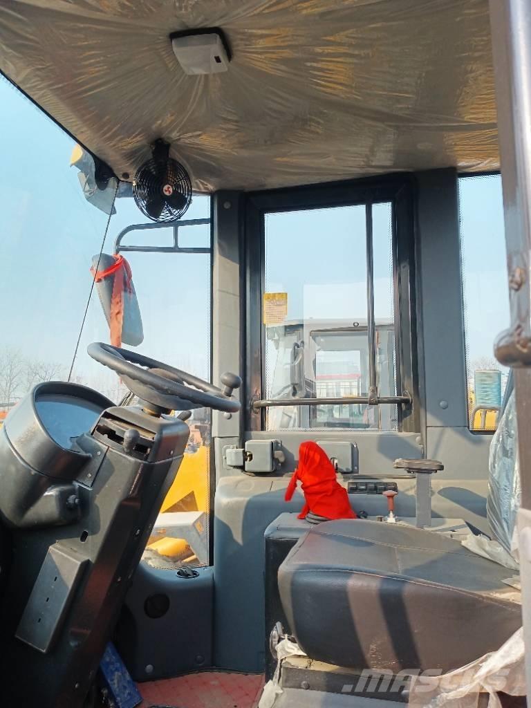  临工 LG956L Backhoe loaders